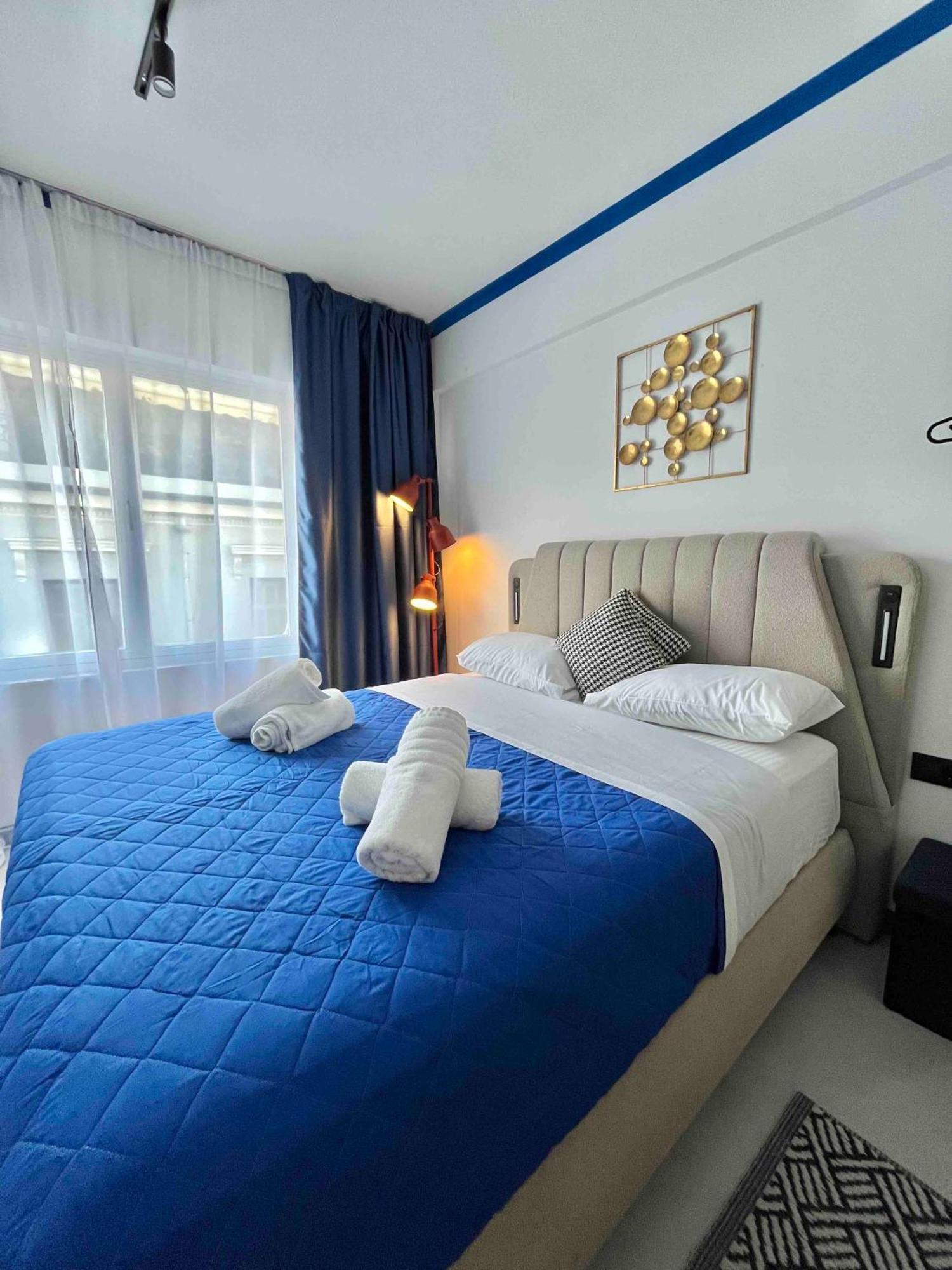 Syntagma Plaka Suite By Zeussuites Atenas Exterior foto